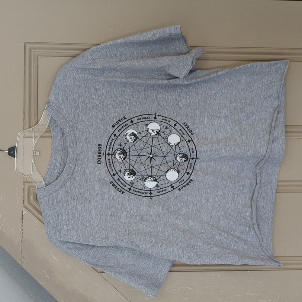 Large grey crop top